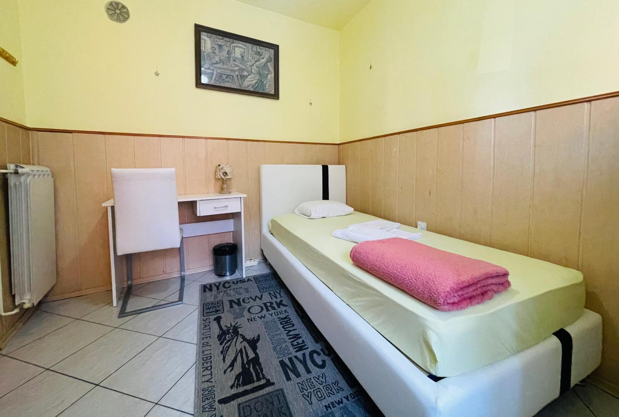 House365 Hotel Koper Exterior photo
